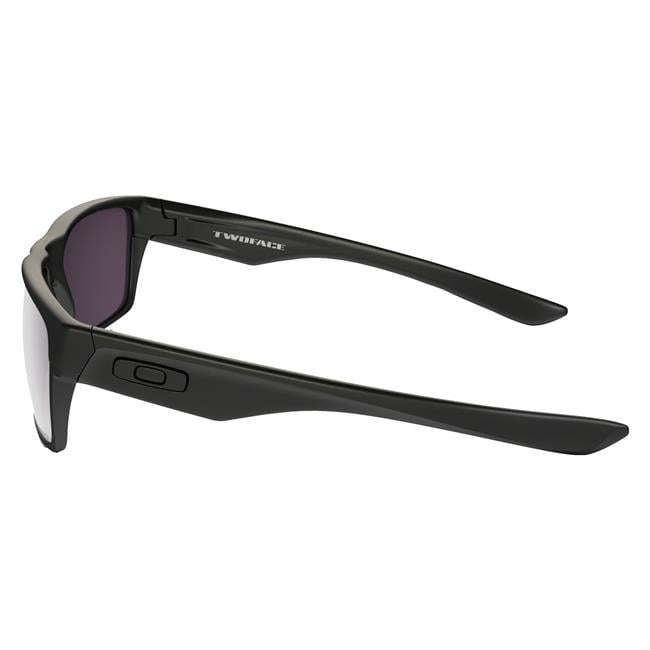 Oakley covert collection top