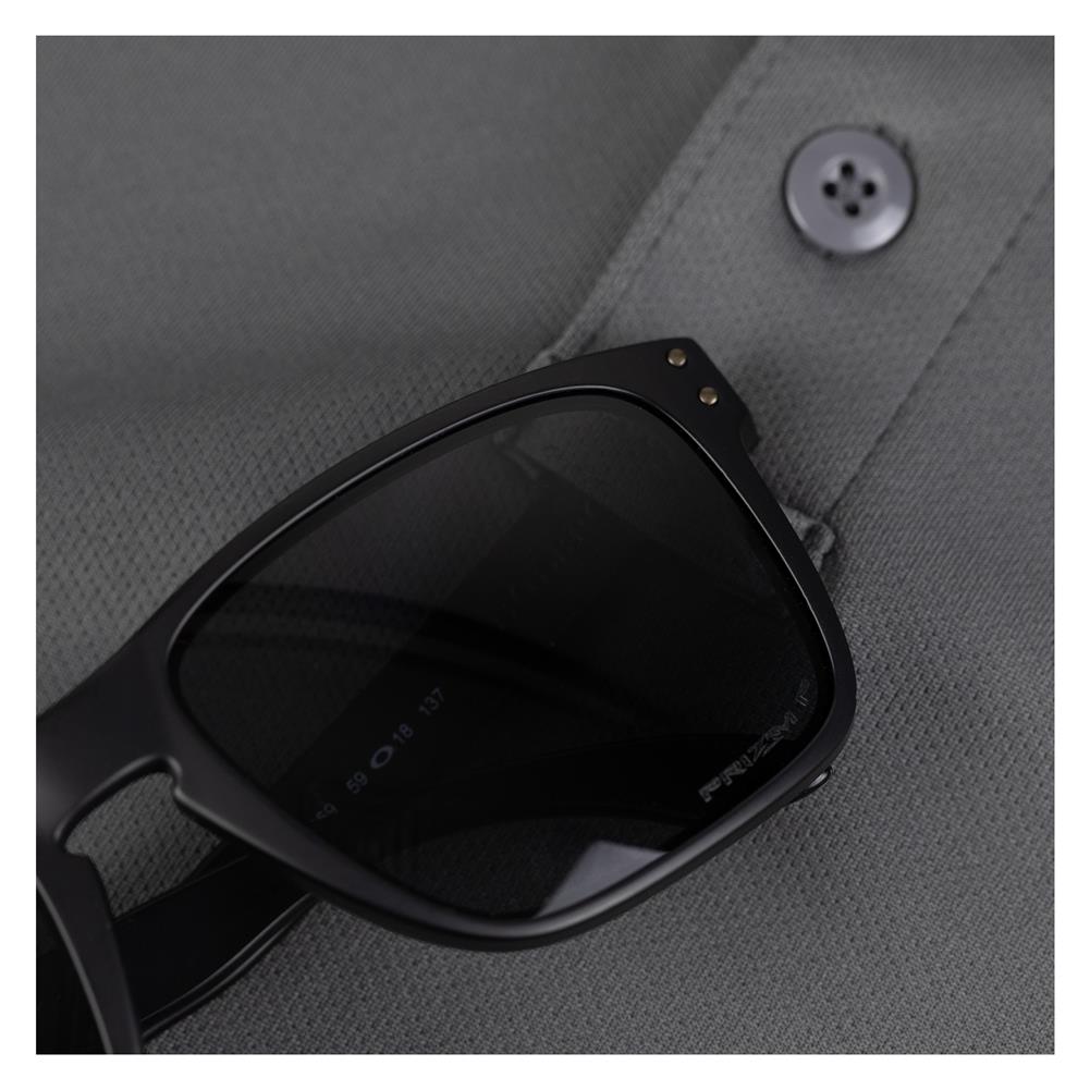 Product Image 3 - Zoom Out