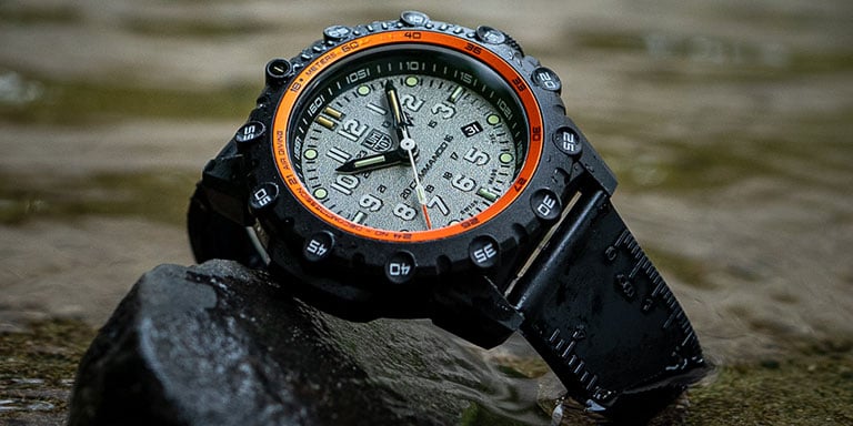 High end tactical outlet watches