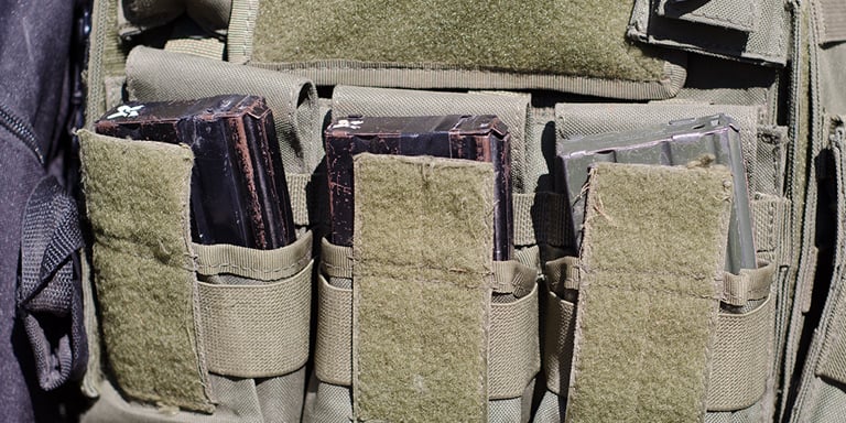 How to Choose Magazine Pouches