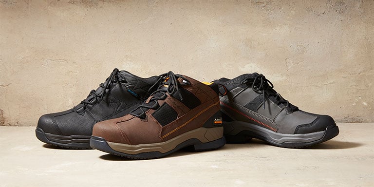 Lightweight work boots for sensitive feet